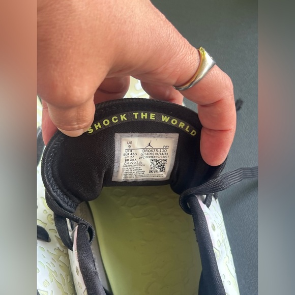 Glow in the Dark!!!  Nike Air Jordan Zion III - Picture 8 of 9